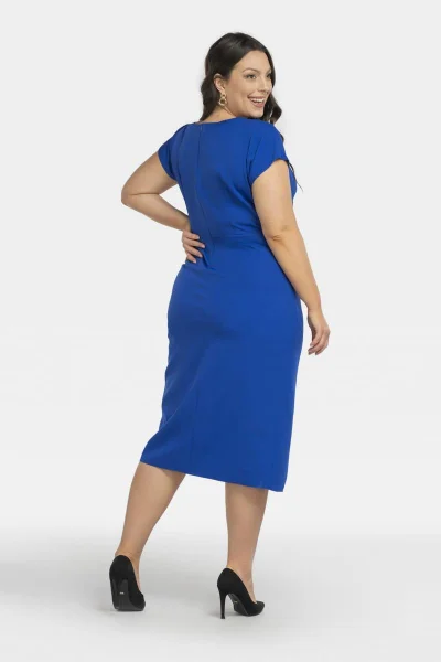 Elegantní plus size šaty Tara s vykrojením od značky Karko