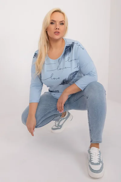 Světle modrá dámská halenka plus size Fashionhunters