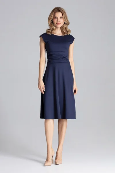 Modré skládané dámské šaty s projmutým pasem - Elegantní