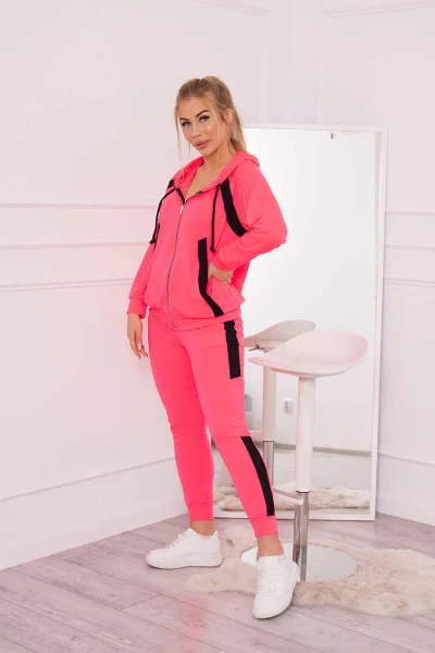 Růžová neonová sportovní souprava s pruhy K-Fashion