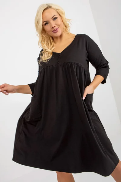 Dámské černé basic mikinošaty plus size s kapsami Fashionhunters