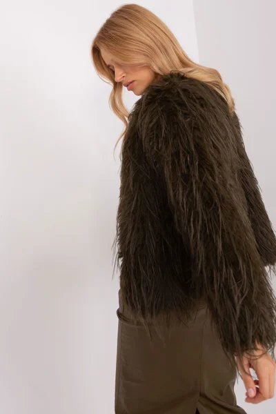 Kožešinově lemovaná elegantní kabátka pro ženy