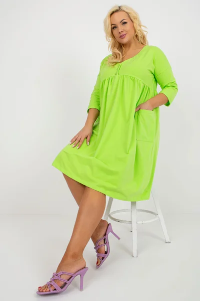 Dámské plus size limetkové šaty s knoflíky Fashionhunters