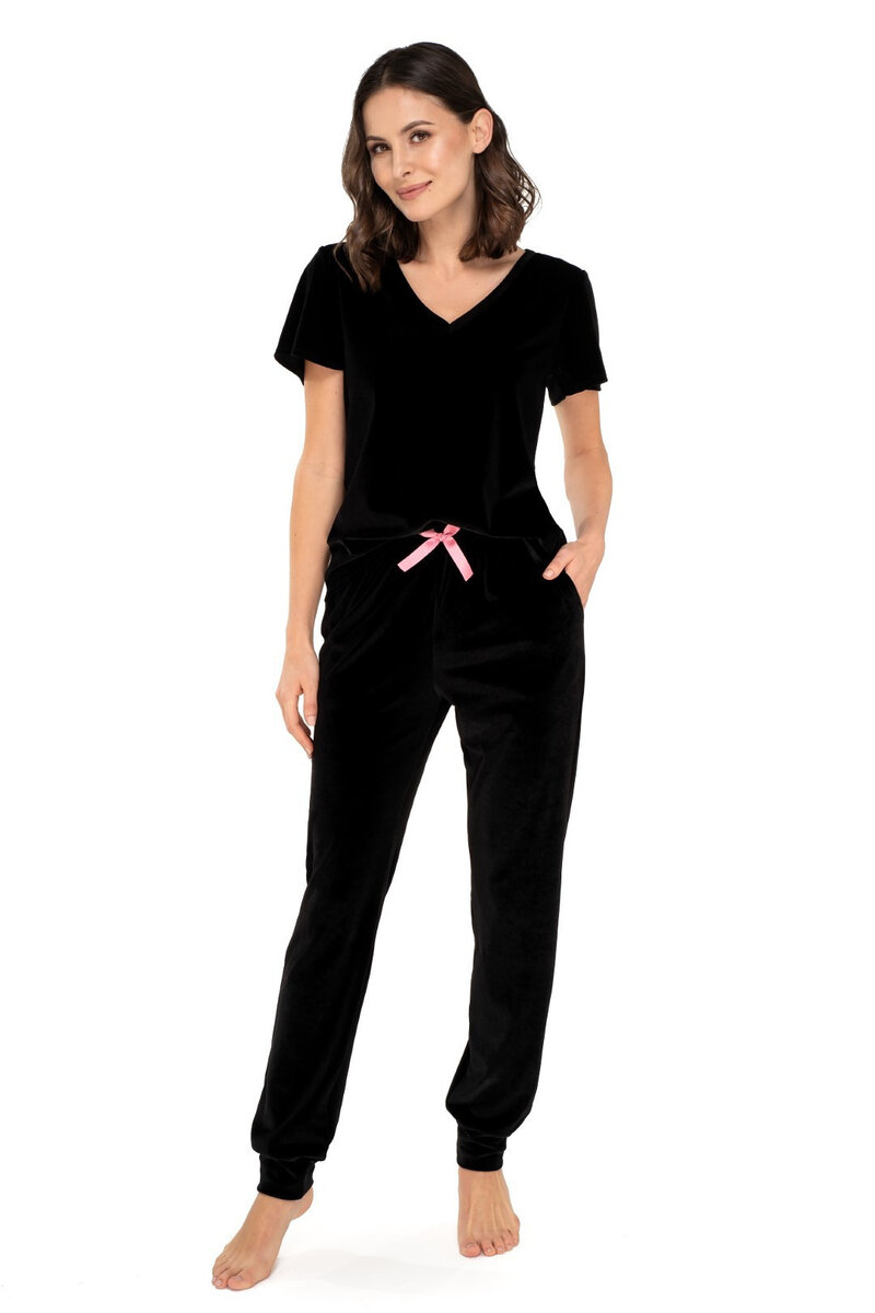 Černá velurová dámská souprava s krátkým topem a volnými kalhotami od Babell, černá M i10_P61743_1:2013_2:91_