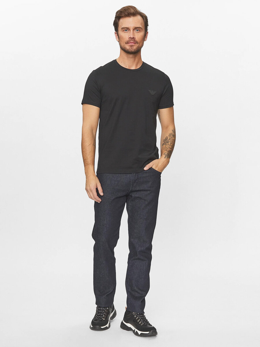 Černé tričko Emporio Armani s krátkým rukávem, M i10_P66235_2:91_