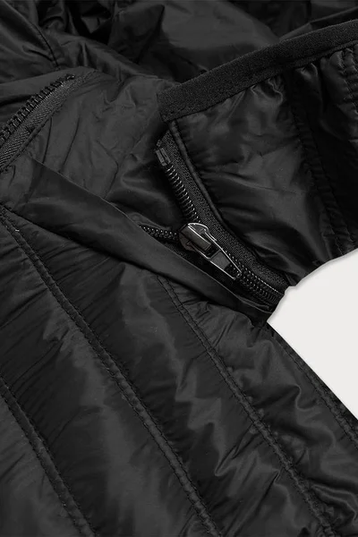 Černá prošívaná bunda pro ženy s kapucí 1632A 6&8 Fashion