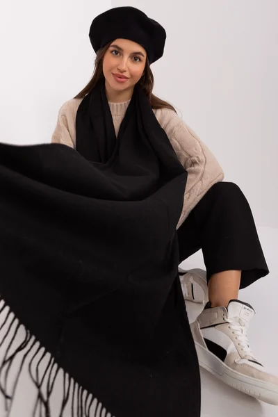 Černý jednobarevný dámský šátek FPrice