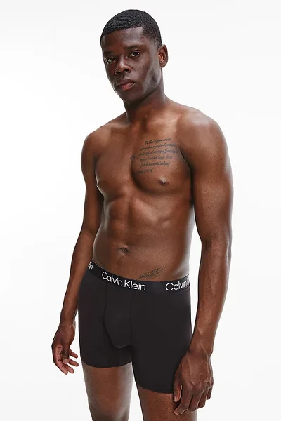 Moderní černé boxerky Calvin Klein pro muže