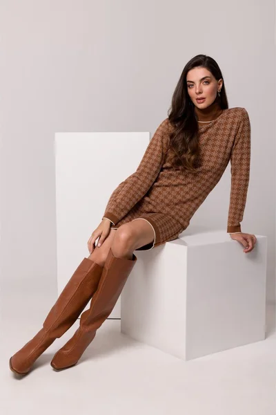 Zrzavé svetrové šaty s rolákem - BeWear Elegance