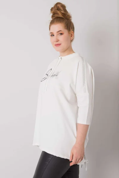 Oversized dámská bílá halenka s kamínky Fashionhunters