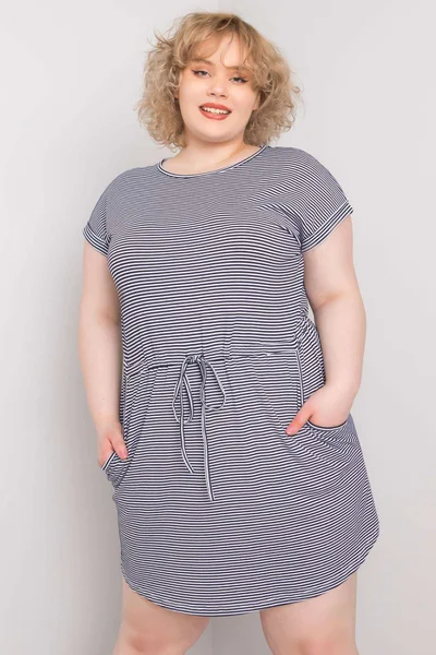 Dámské pruhované plus size mini šaty Fashionhunters