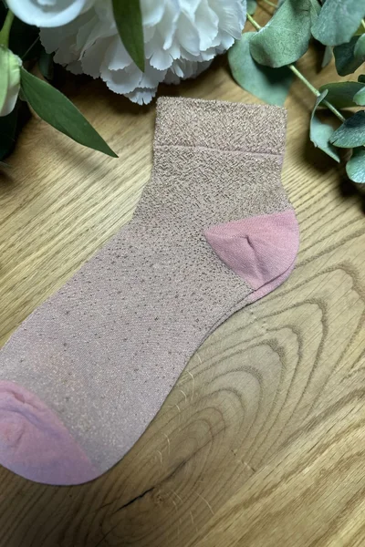 Lesklé dámské ponožky z jemné bavlny