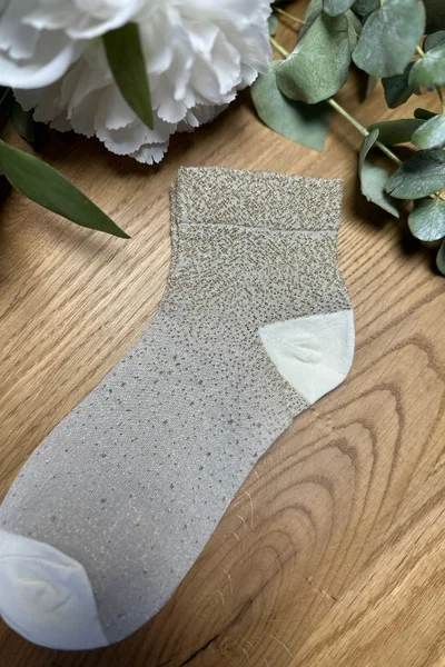 Lesklé dámské ponožky z jemné bavlny