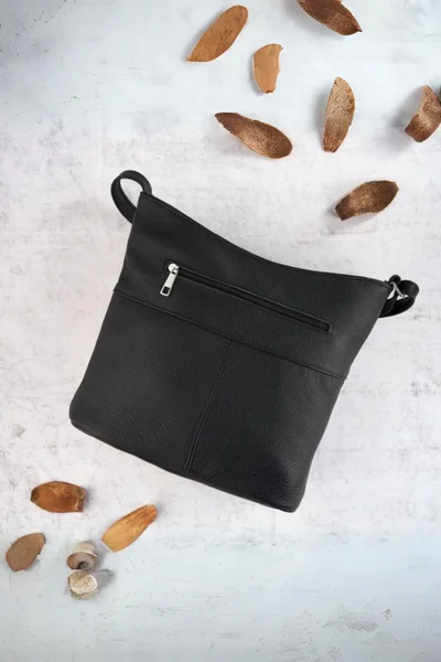 Přírodní kožená crossbody kabelka Galanter