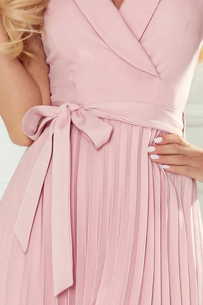 WENDY - Dámské plisované šaty v pudrově růžové barvě s přeloženým obálkovým výstřihem U633