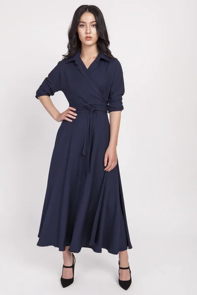Modré kolové šaty s rozhalenkou od značky Lanti