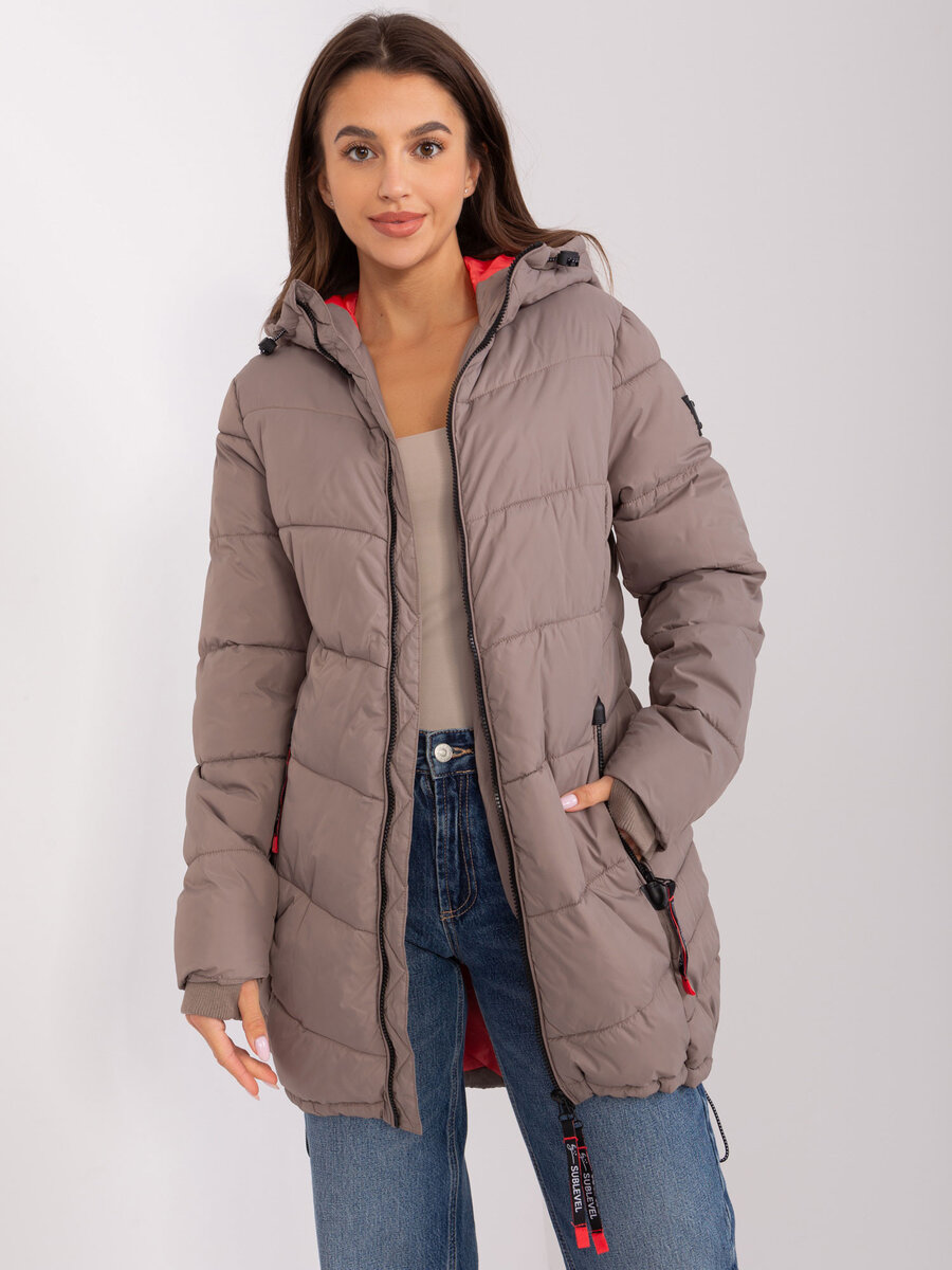 Zimní dámský kabát s kapucí - Světle hnědý SUBLEVEL, XXL i523_4063813400777